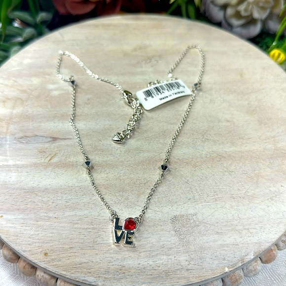 ❤️ Brighton collectibles necklace silver Love red heart NWT - Picture 6 of 9